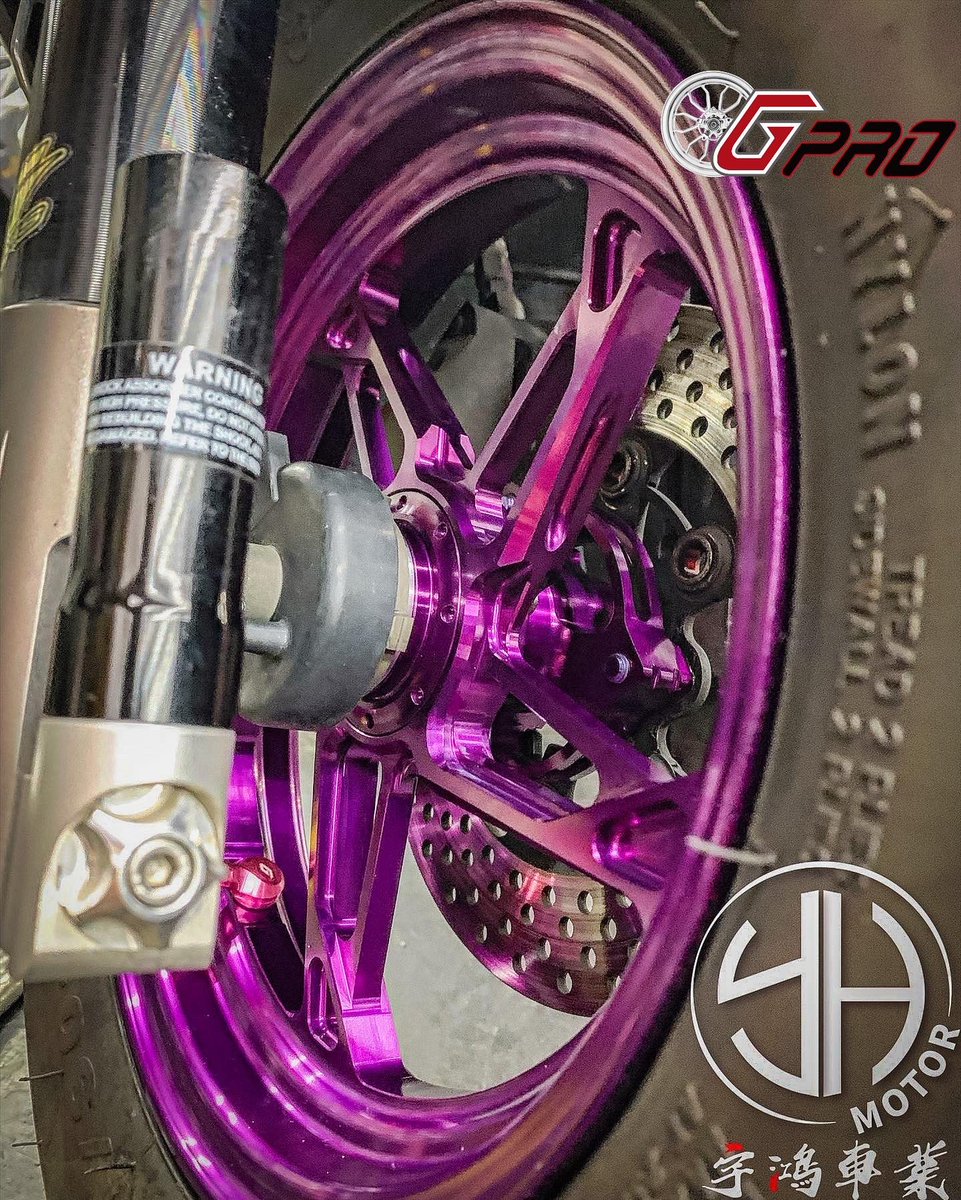 G_protech's tweet photo. A classic never goes out of style, like this amazing set of Gpro GR5 wheel rims in Purple anodize.
.
Get yours now!!!
.
________________
Like - Follow - Share
________________
.
#Nmax #yamahanmax #yamahaforce #yamahaforce155 #yamahasmax155 #Xmax #gryphus #smax #smax155 https://t.co/b2jcla6GAD