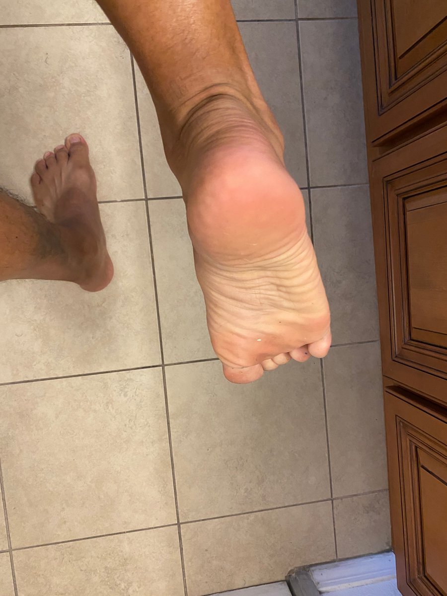 DudesLatinFeet's tweet photo. Good Night friends! 😴🥱 #feet #feetworship #feetfinder #feetpicsforsales #msculine #buyingconent #buyingcontent #fetishist https://t.co/kiBhtbhcl4