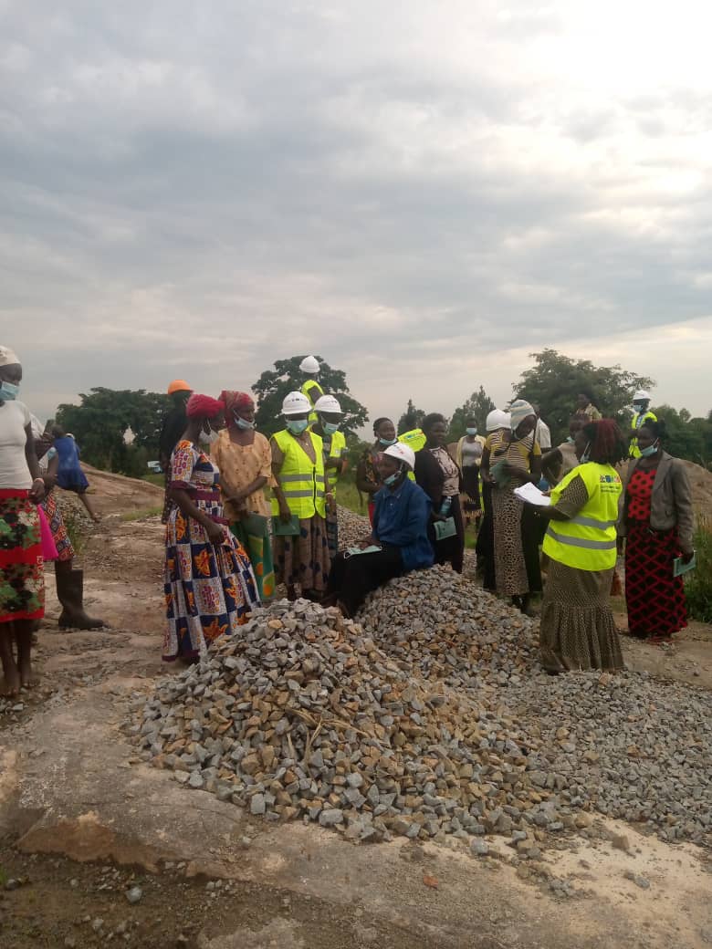 RhamzInternati1's tweet photo. Value Chain Optimisation Training for Women Led and Owned SMEs and Artisanal Miners in #DevelopmentMinerals in Uganda. Happening in Northern and Eastern regions. Last Week we covered Tororo,Lira, and Alebtong. Will update you for this week. Made possible by #DevelopmentMin Prog. https://t.co/2MBKO3wvXk