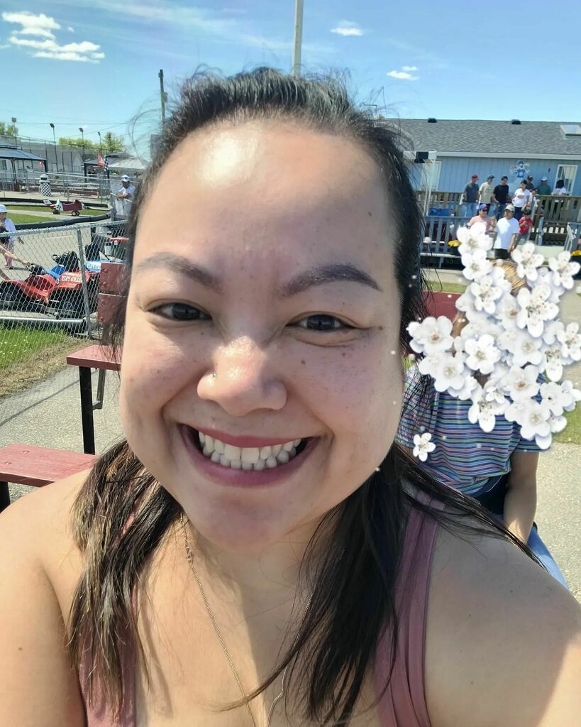 Uyenism's tweet photo. This is 38. No make up, just all sun and fun. Thanks for all the birthday wishes from all my friends and family from all over! I feel the love!!
🎉💕

#birthday #adult #38 #celebrate #winnipeg #happy #nomakeup #natural https://t.co/RACRBzTCf0 https://t.co/DEQhTuXOTm