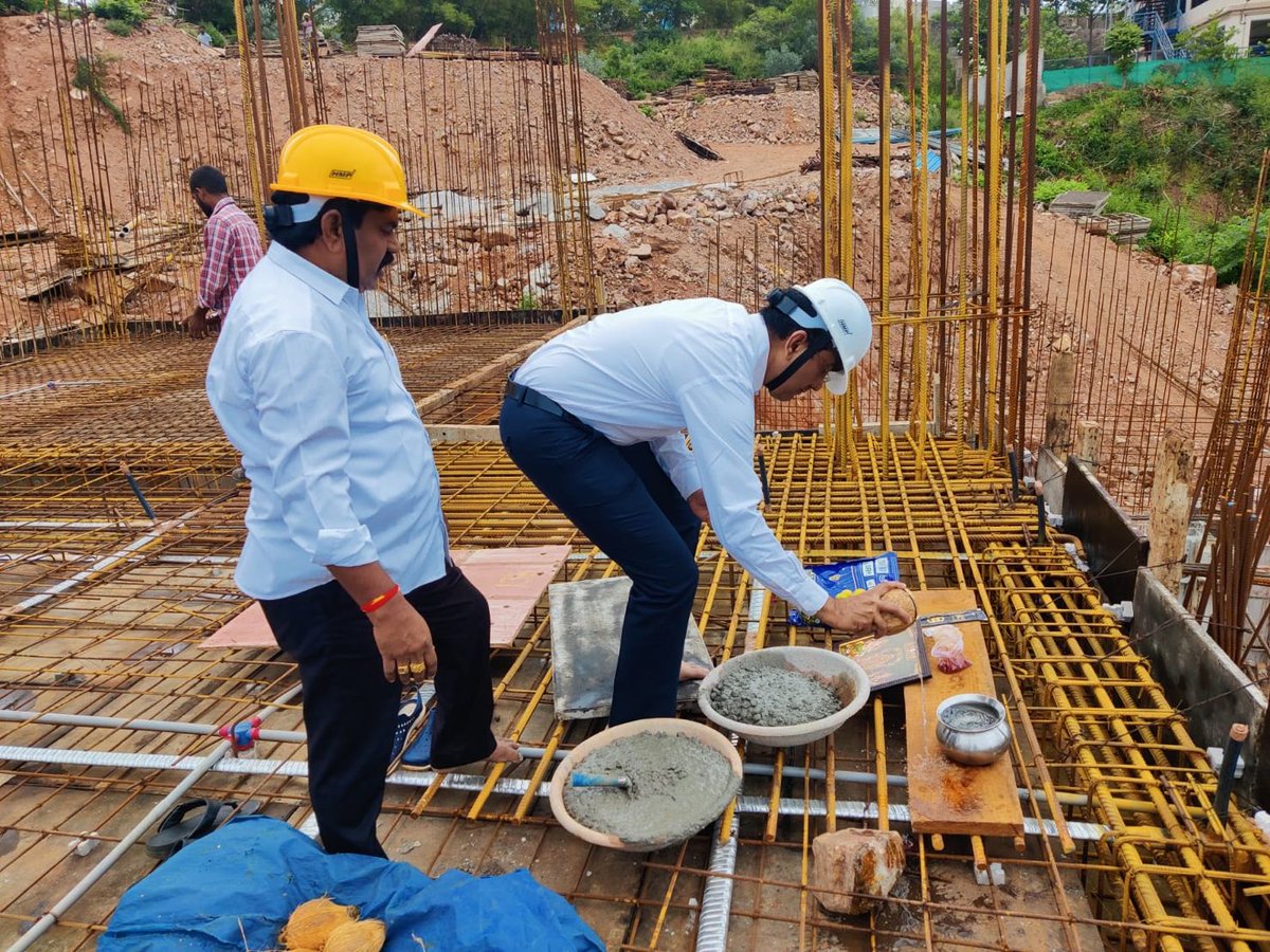 inspiredge's tweet photo. Dream big, it works..!!
Another Milestone to our organization's success..! #FirstSlab
#campus #ithills #vizag #dreamscometrue https://t.co/nVnZRXUen9