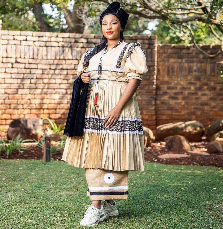 AfricaFactsZone's tweet image. The Pedi People of South Africa in their traditional attires.