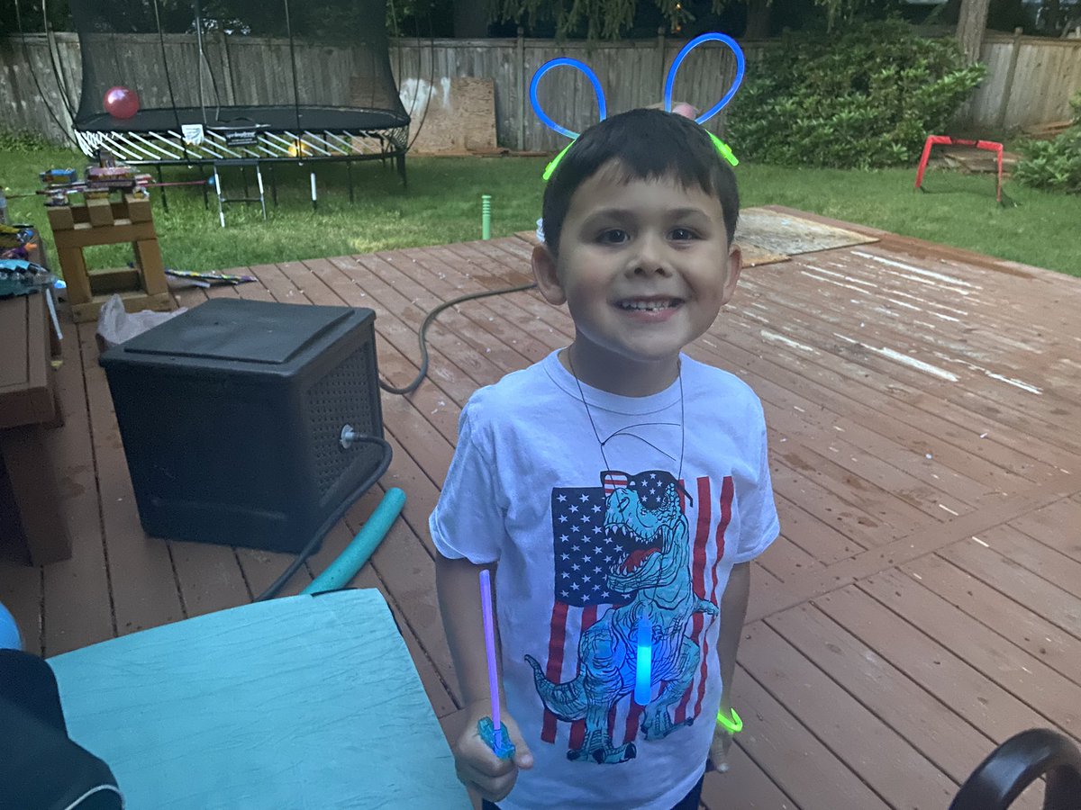 larysamarie's tweet photo. Happy 4th! Kids had a great time🎇🎆 https://t.co/OcOBHgwvJS