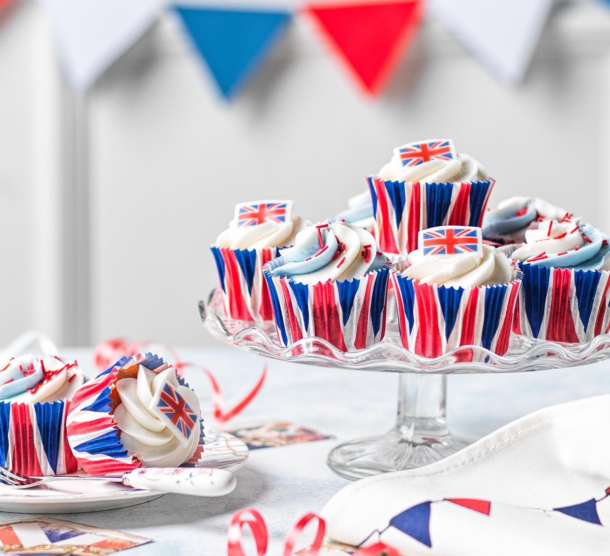 SainsburysNews's tweet photo. We’ve published our Q1 results for the 16 weeks to 25 June 2022. We delivered a good grocery volume market share performance with trading in line with expectations. Outlook remains unchanged https://t.co/VWyHH4rxPd #JSQ1 https://t.co/gEqKd7Kt3e