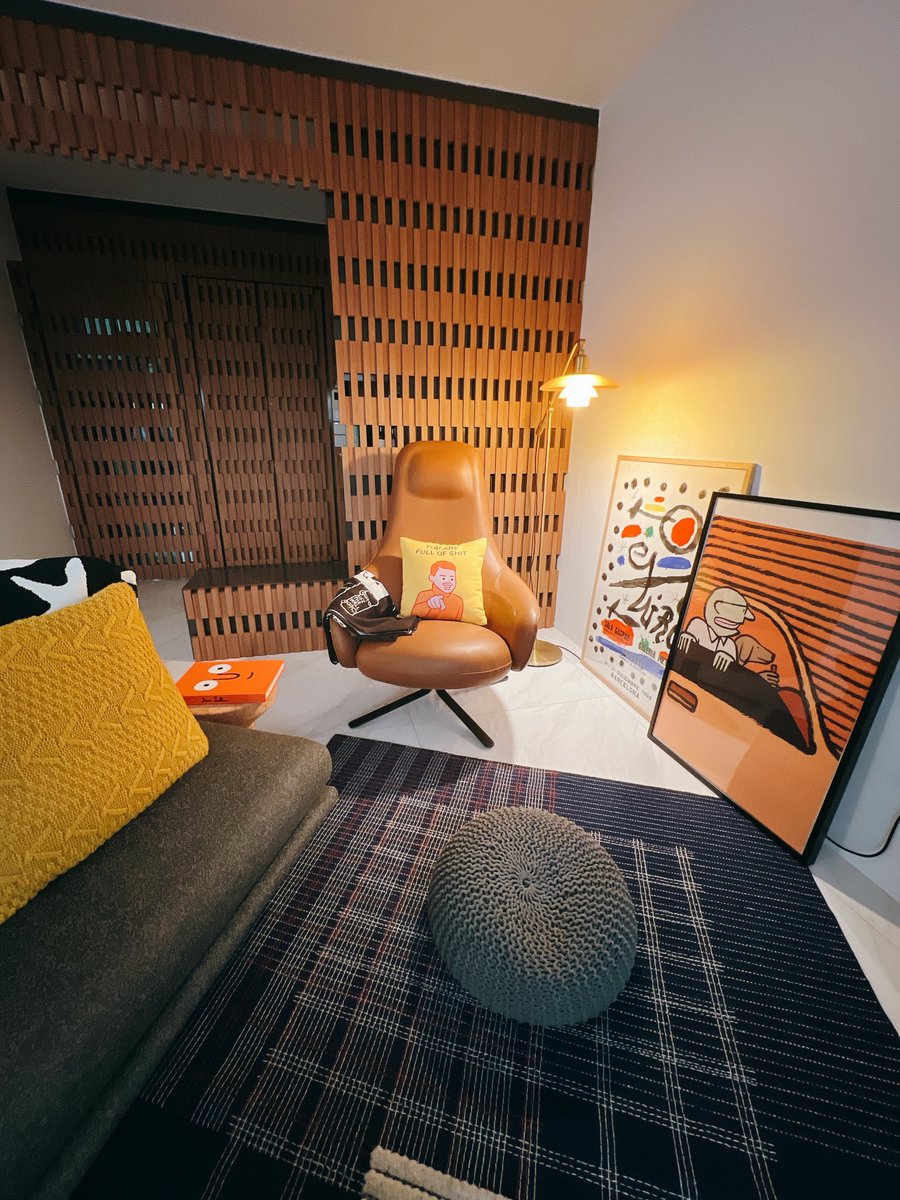 rar_a's tweet photo. The place is now complete 🥹 can’t believe we took more than a year to fill in the space but we did! We love the cozy corners so much we just want to spend all my time at home now. Will it change in time to come - beats me! We can’t wait ! 🥳 https://t.co/MrwYJjPrKv