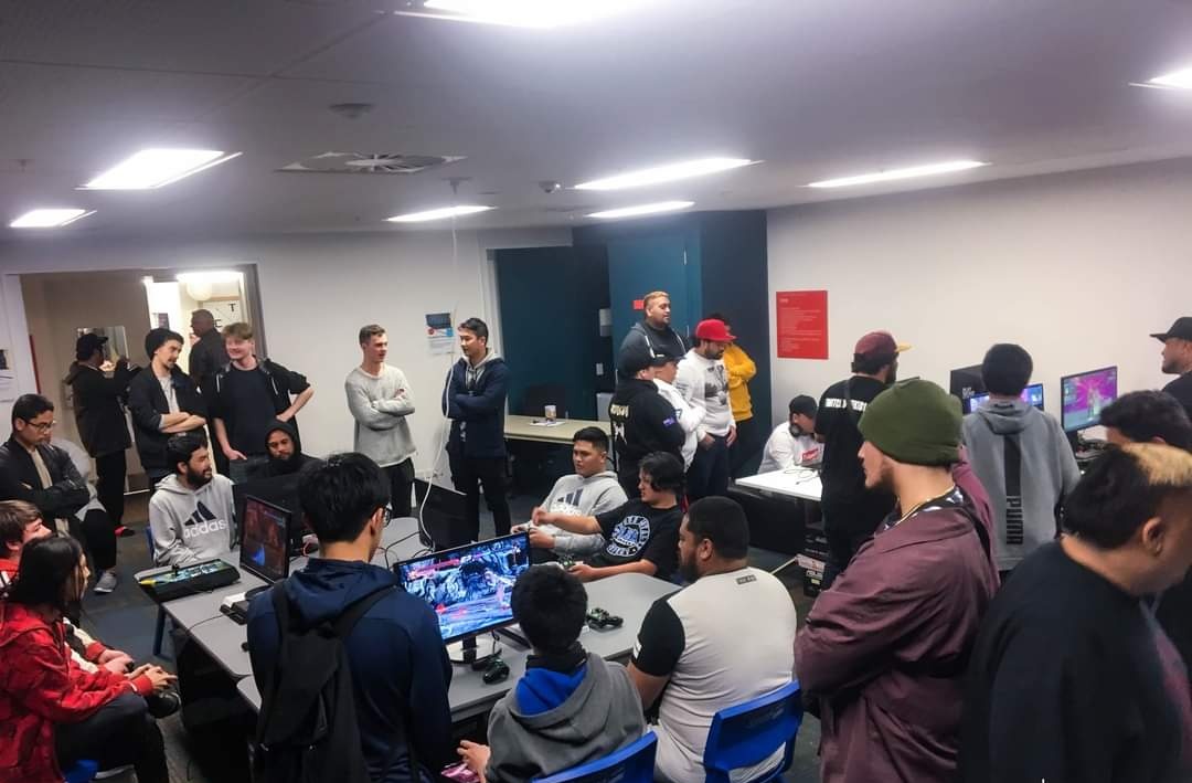 ArenaGrounds's tweet image. Our favourite part of all this is bringing people together. 

Arrive as rivals, leave as a community ♥️