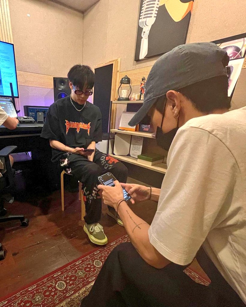 icecreamtip's tweet photo. น้องแบมผู้ได้แอร์ไทม์ใน IG มาร์คอีกแล้ว 🥰🥰🐰🐍

#MTBB #MarkBam ❤️💜 https://t.co/1tbIdHThf7
