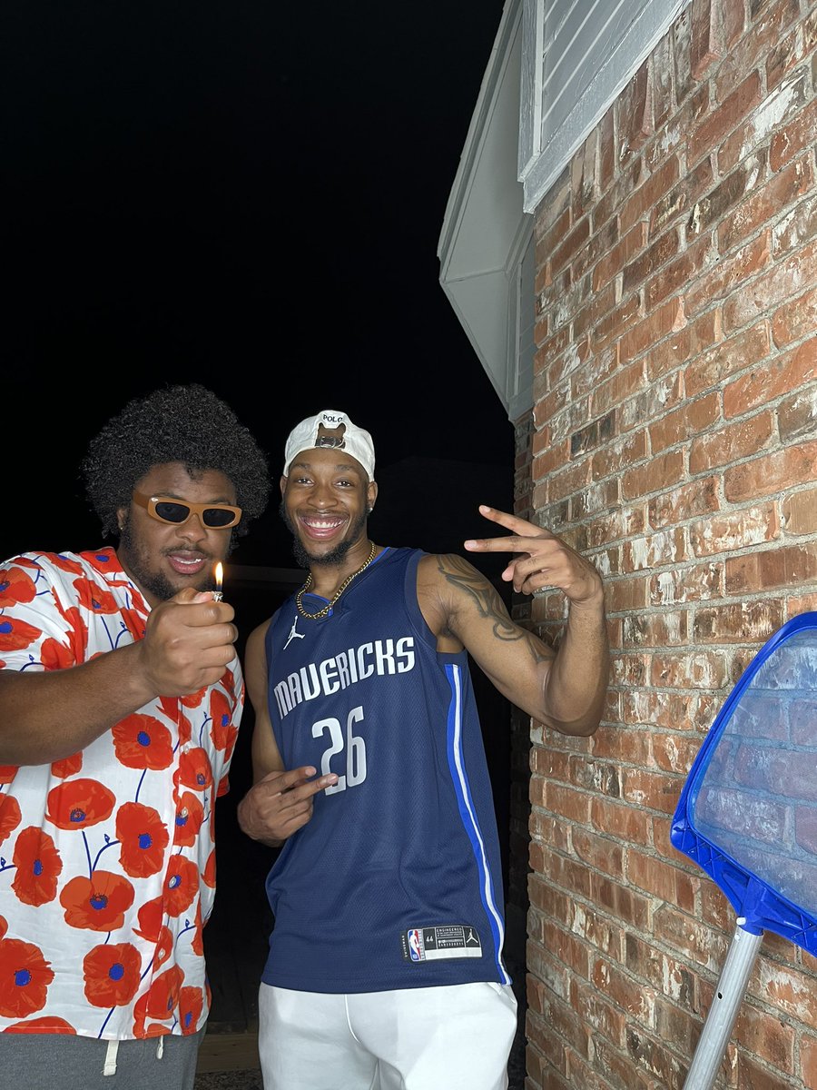 GanaGeneral's tweet image. Not a bad weekend @Les2Based @NoChillTJ