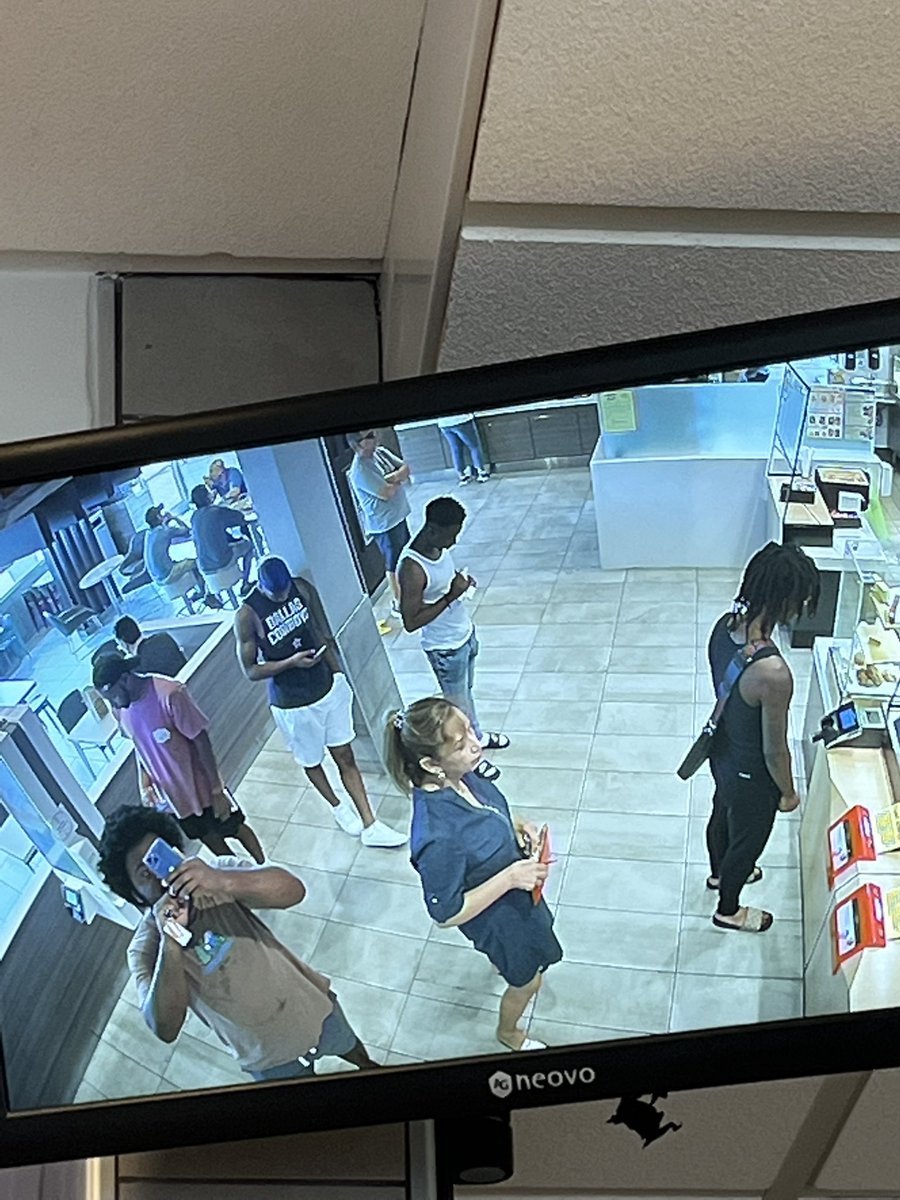 GanaGeneral's tweet image. Not a bad weekend @Les2Based @NoChillTJ