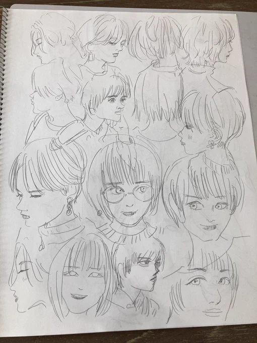 殆ど模写
アナログはゴリゴリ書けるから楽しいね〜 