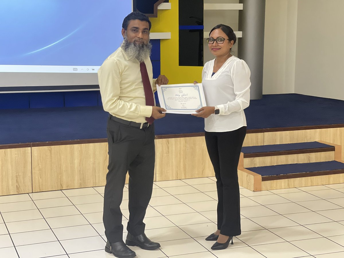 OTJ_mv's tweet photo. A training on investigative skills was carried out yesterday for #OTJMV’s staff in collaboration with @PoliceMv.
The session was facilitated by Sub Inspector of Police Aishath Amsoodha. https://t.co/CDEoXWfX80