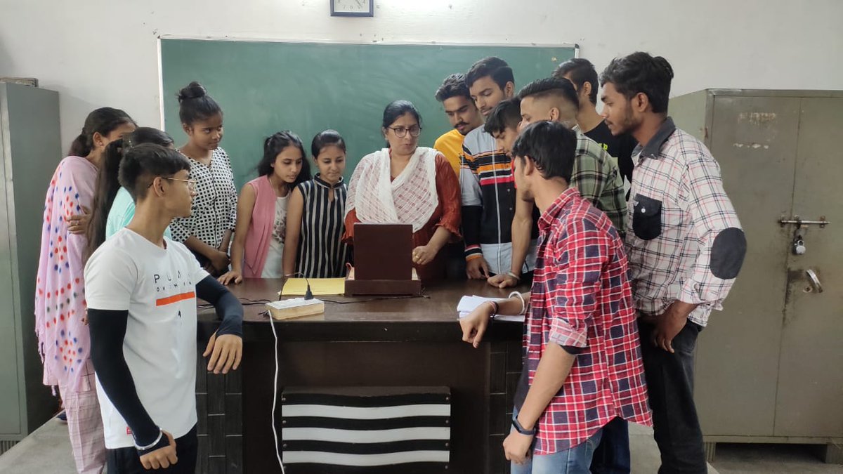 dcj_official's tweet image. Department of Education, #DoabaCollegeJalandhar organized 15 Days #SkillDevelopmentCourse entitled ‘New Life after School”  
#skilldevelopment 
#collegelife 
#PrincipalPardeepBhandari