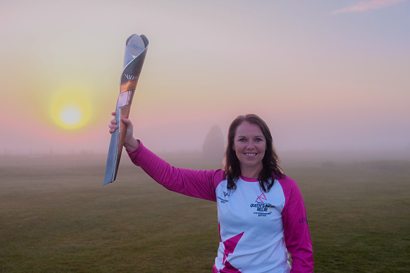 birminghamcg22's tweet photo. The Queen's Baton Relay has arrived just in time for sunrise at Stonehenge this morning😍🌄 

The visit kicks off the final #QBR2022 day in the South West🏴󠁧󠁢󠁥󠁮󠁧󠁿

Want to get involved? Follow the journey through Bath, Bristol, Cheltenham and more👇
https://t.co/zoklzdGNTS https://t.co/51rypFhte9