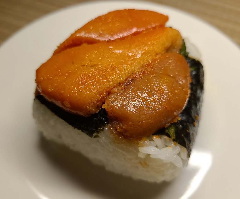 アフロマスク 久しぶりのセブンイレブンで新作おにぎり ベーコンエッグおむすび と 明太子おむすび を購入 具材というよりもほぼ おかず なボリューム 味も美味しくペロリと食べちゃいました T Co Hza3ashomo Twitter