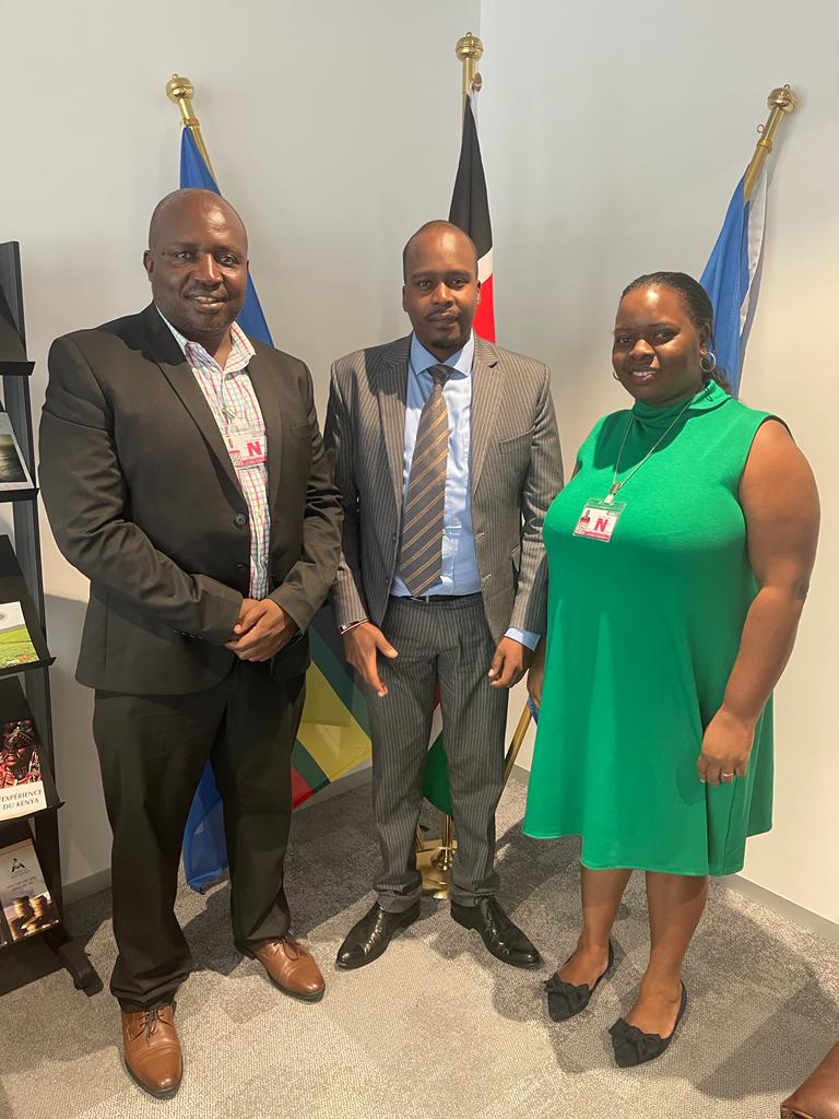 @DefendersKE's ED @dkisngugi & @GloriaMadegwa1 presented the situation of #HRDs in  Kenya during the #HRC50 in Geneva last week.
Together with @DefendDefenders we engaged a range of stakeholders, including @UNHumanRights & @GenevaMissionKE on how to better support #HRDs in 🇰🇪