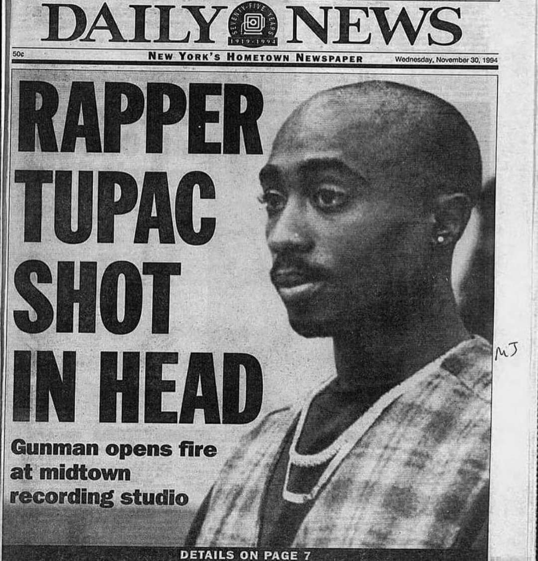 Hello! Na karibu.

Ni siku nyingine tena ambapo nimekuandalia Uzi kuhusu sakata zima la TUPAC SHAKUR.

▫️ Swali la msingi

👉🏽 Tupac yu hai au ni kweli aliuwawa ile September 13 🤔?

👉🏽 Kama aliuwawa ni nani alihusika na kama yu hai yupo wapi 🤔?

▫️#Thread Twenzao