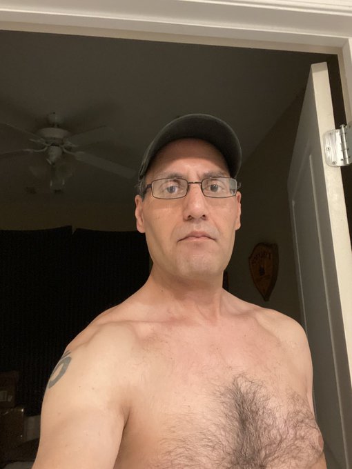 Just a normal day at work. https://t.co/NwrnnsLpa0<a href="/tag/newprofilepic"class="tags"><span>#newprofilepic</span></a>