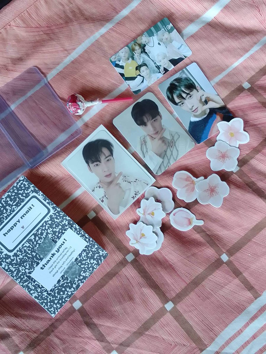 aroha_deicha's tweet photo. Already received the dicon photocards <33 Tysm @93tpwk for the smooth transaction and for securing my orders. I also love the freebies and the free toploader ^^
#93feedbacks https://t.co/r7iX06wuvF