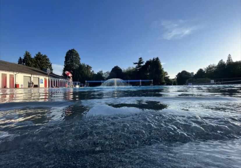 Imagine a spectacular heated outdoor lido in our wonderful town 😍 <a href="/HinkseyPools/">Hinksey Outdoor Pool</a> <a href="/HenleyHawks/">Henley Hawks Rugby</a> <a href="/HenleyTCM/">Henley Town Council</a> <a href="/HenleyRegatta/">Henley Royal Regatta</a>