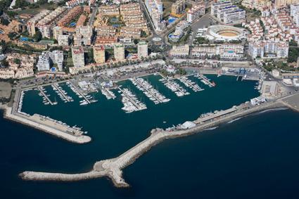 PuertosAND's tweet photo. ⚓ Licitamos la construcción de nuevos cuartos de armadores 🏘️ en el puerto de #Estepona 🛥️
➡️ Presentación de ofertas hasta el 1️⃣9️⃣ de julio a través de la plataforma #Sirec
➡️Presupuesto de 731.700 euros ➡️ https://t.co/WERhoPqFOC https://t.co/nhMtZpnM6A