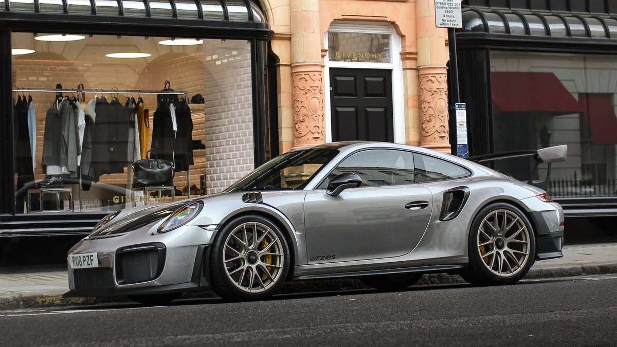 Porsche Retail Group tweet media
