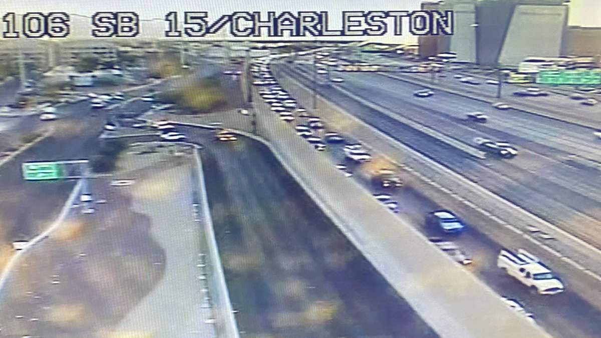 🚨 Fatal crash on Pinto Lane on ramp to I-15 southbound. On ramp is closed. Use Charleston instead. #traffic #lasvegas <a href="/News3LV/">KSNV News 3 Las Vegas</a>
