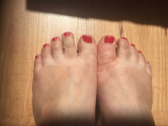 I love my red painted nails. It's so sexy #fetichistedespieds #fetishes #footnail #moneyslavefr #moneyslaves<a href="/tag/fetichistedespieds"class="tags">#fetichistedespieds</a><a href="/tag/girls"class="tags"><span>#girls</span></a><a href="/tag/red"class="tags"><span>#red</span></a><a href="/tag/fetishmodel"class="tags"><span>#fetishmodel</span></a><a href="/tag/stunning"class="tags"><span>#stunning</span></a><a href="/tag/pictureoftheday"class="tags"><span>#pictureoftheday</span></a>