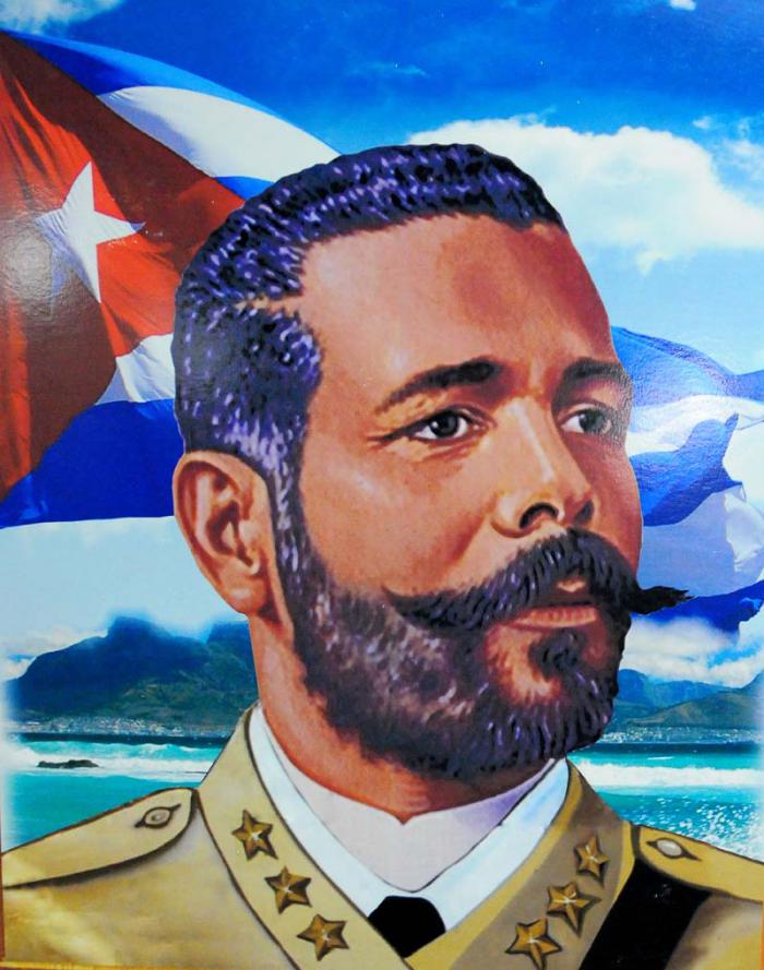 #FidelVive “General Antonio Maceo, los cubanos de hoy, educados en tu inmortal ejemplo, habrían compartido contigo el honor de estar junto a ti el día glorioso que le respondiste al representante del poder colonial español: No queremos paz sin independencia”.🇨🇺🕊️🌹
#CubaPorLaPaz