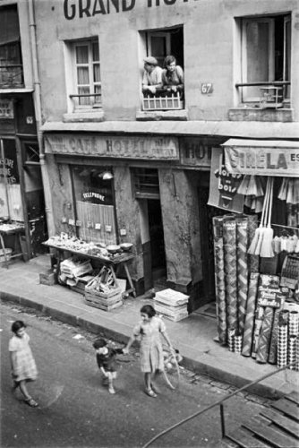 ParisAMDParis's tweet photo. Scène de rue. 
1928  Paris https://t.co/sGdyMS4BTE