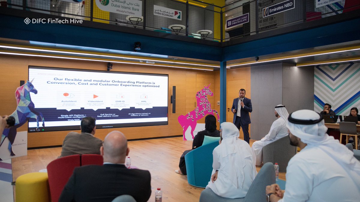 InnovHubDIFC's tweet photo. We had a thrilling Speed Dating Session where 8 of the participating Sprint A startups had the chance to pitch to @EmiratesPostUAE Group at DIFC FinTech Hive for the #2022Acceleratorprogramme. https://t.co/tMkwTNL27B