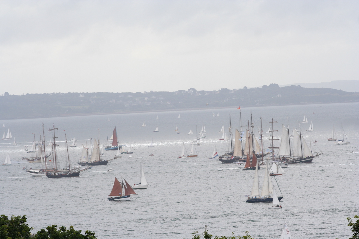 JeanYvesCabon's tweet photo. Retour en images sur l'édition 2012 des Fêtes maritimes de #Brest
#Brest2012 https://t.co/zYUbkbKqVK