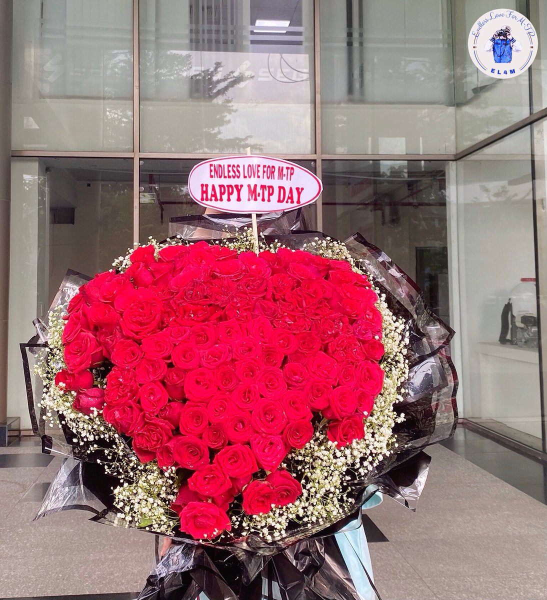 EndlessLove4MTP's tweet photo. QUÀ TỪ 7 GROUP SKY TWITTER VÀ ENDLESSLOVE FOR M-TP DÀNH ĐẾN CHO SINH NHẬT LẦN THỨ 28 CỦA @sontungmtp777 

Hi vọng Tùng sẽ thích những món quà này và sẽ luôn thật hạnh phúc không chỉ trong ngày sinh nhật hôm nay nhé 💙💙💙

#HappyMTPDay #MTP_28th_Birthday https://t.co/cSCxogYKZa