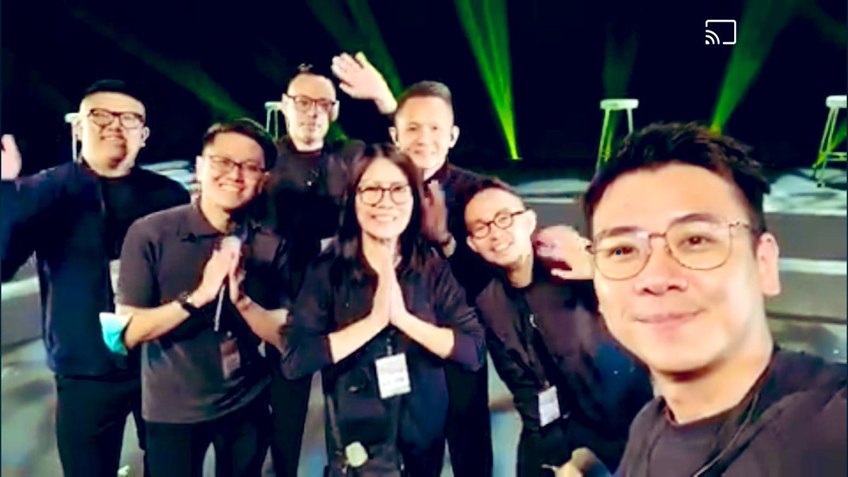 imee_ooi's tweet photo. 宽邦法师和团队抵达马来西亚了🙏
Rev.Kanho and team have arrived in Malaysia, a big welcome from us all 🙏 #WelcomeKanhoYakushiji #WelcomeToMalaysia 🌺#SoundOfPeace 🌸#MalaysiaConcert2022 🌺 https://t.co/kIL3vPzRjp