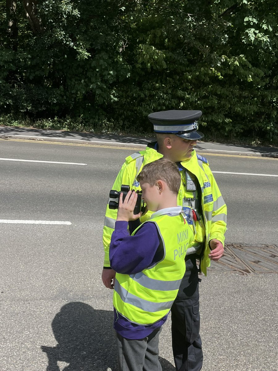 Mr_Lyle1's tweet photo. 47mph the fastest one we’ve caught yet! @hartsholmeacad @HarbourLearning https://t.co/pXBkgvN4lB