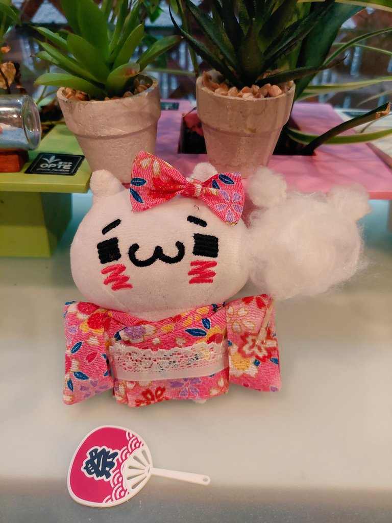 ぽんた 綿菓子 わたあめ作ってもらったにゃ にゃんこのお顔 なりね かわいいにゃ T Co Vs7ea6r12m Twitter