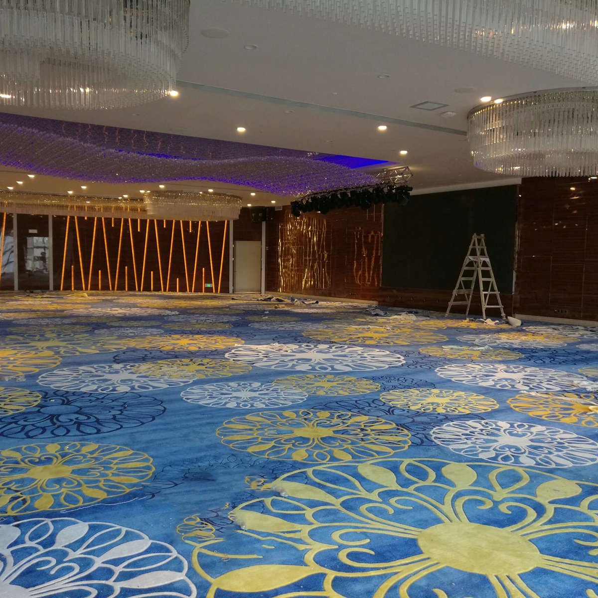 foxflorinc's tweet photo. If have hotel project, Please kindly feel free to contact us for custom axminster carpet! Custom design, size and quality.

Email: marketing@foxflor.com
Whatsapp: +86-18595832820 https://t.co/Ae6jfkC6Bh