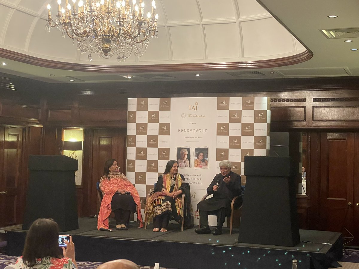Amazing evening of poetries at the @Taj51BG organised by @BaithakUk with @Javedakhtarjadu and @AzmiShabana and the launch of the multi-lingual translation of Javed Saab’s poetries from In Other Words. My favourite was Mela. In audience was @BDUTT and Lord Desai among others.