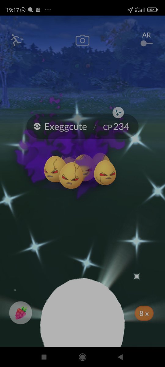 Rama_Wan's tweet photo. Dia warna kuning donk....

#PokemonGO #ShinyPokemon #Exeggcute #Shiny #ShinyExeggcute https://t.co/0lOvaZSAlx