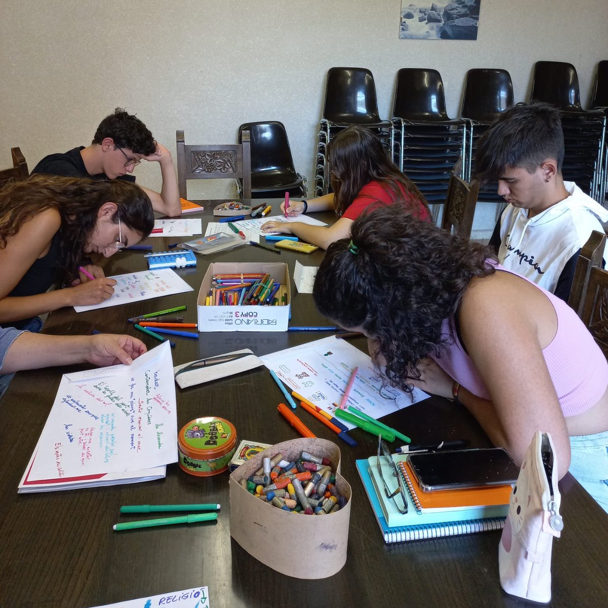 Hem començat el camp de treball amb #joves Vedruna a L'Espluga de Francolí 📍 Voluntariat amb gent gran i discapacitats, visites culturals, interiorització, amistat i reflexió! 🙌🏽 #AprenentatgeiServei #escolacompromesa