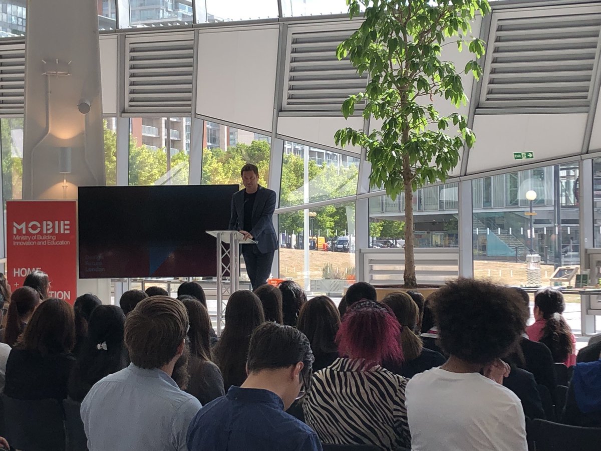 LDN_planning's tweet photo. And we’re off! @JulesPipe @MrGeorgeClarke welcomed students to the final of #DesignFutureLondon … kicking off with a morning of students presenting their ideas for what our city could be in the future https://t.co/MomDuWI4Ae
