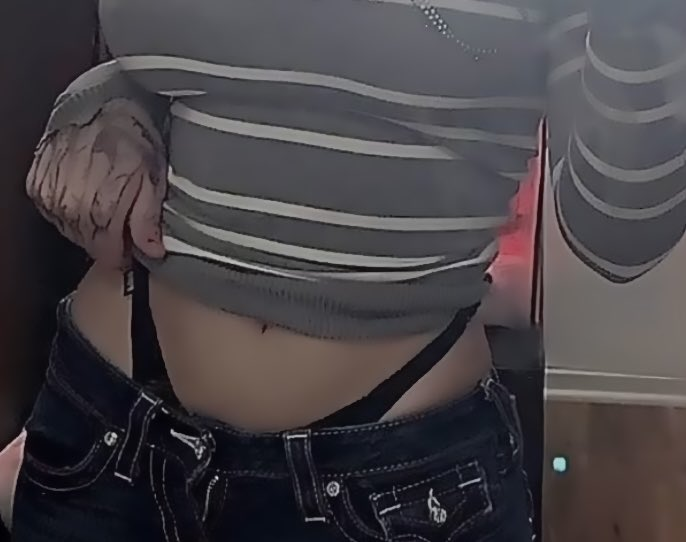 PlSSLUVR's tweet photo. hiiiii i'm katie :). i'm new to #nsfwtwt <3

~ 20
~ she/her
~ white/asian
~ cancer
~ switch/sub lean

i'm rlly shy &amp;&amp; and i'm looking for friends :)

$10 dollar dm fee for any male (i am very uncomfortable  with men)

rt looking for moots <3 https://t.co/ATL1zwY8Ns