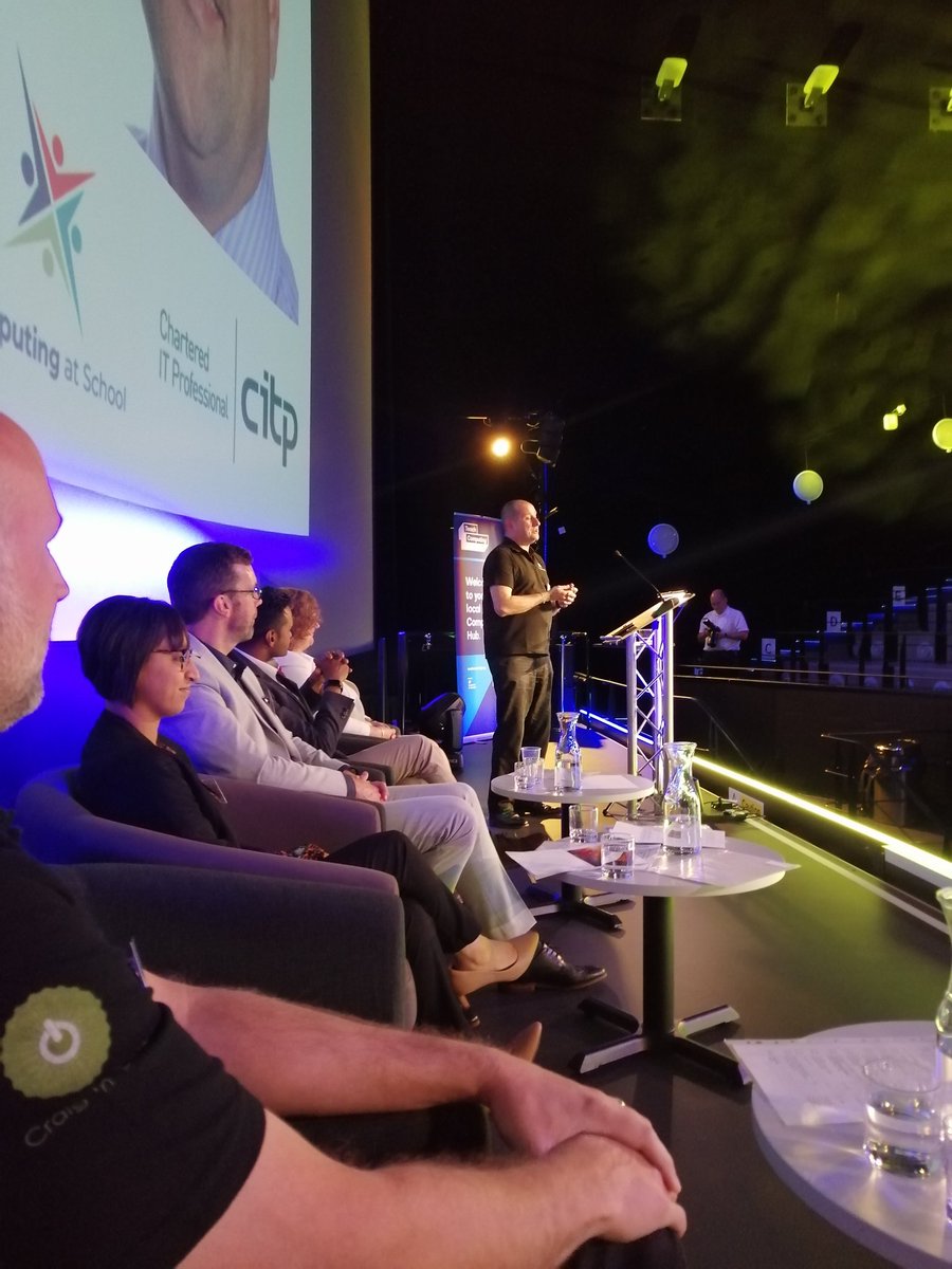 EvaFryc's tweet photo. Still beaming from yesterdays' #csagraduation West Midlands. Thanks to everyone who spoke and supported. Congratulations again to all the graduates! @WeAreComputing @STEMLearningUK #teacherrecognition #celebration #computerscience https://t.co/JfilldKgH6