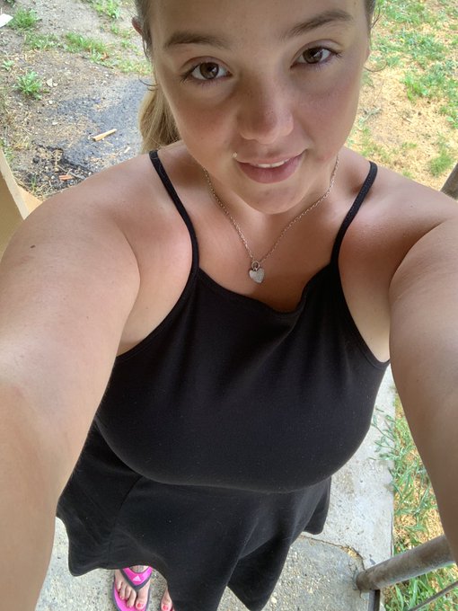 Ich w&uuml;nsche jeden einen sch&ouml;nen Tag 😉😘  Kiss Kimberly https://t.co/wfBqt0svjA<a href="/tag/teen"class="tags"><span>#teen</span></a><a href="/tag/camgirl"class="tags"><span>#camgirl</span></a><a href="/tag/bestfans"class="tags"><span>#bestfans</span></a><a href="/tag/big7"class="tags"><span>#big7</span></a><a href="/tag/mdh"class="tags"><span>#mdh</span></a><a href="/tag/besuchbar"class="tags"><span>#besuchbar</span></a>