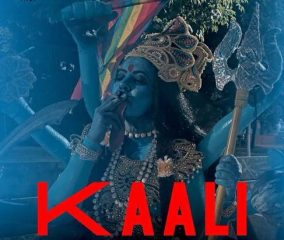 Outrageous insult of Goddess Shri Mahakali in a documentary by filmmaker #LeenaManimekalai!

Shri Kalimata shown smoking in film ‘#Kaali’

Hindus protest on social media and request PM and Home Minister to take action

sanatanprabhat.org/english/59043.…

#ArrestLeenaManimekalai