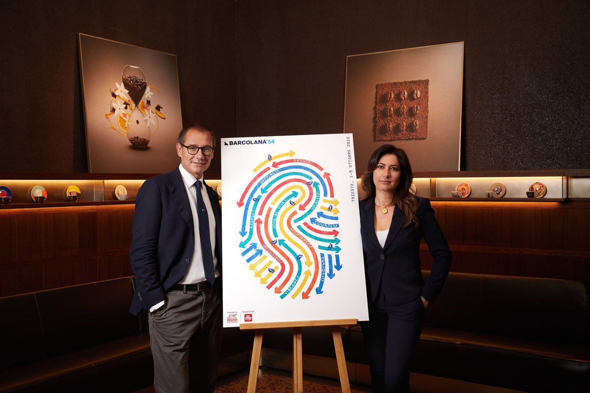 Seguimos la ola de la 54ª edición de la <a href="/RegataBarcolana/">Barcolana</a> confiando la creación del cartel a la icónica mano de <a href="/ThunMatteo/">Matteo Thun & Partners</a>, que deja su huella celebrando los valores clave del evento. 
bit.ly/illy_Barcolana…

#LIVEHAPPilly #Barcolana54