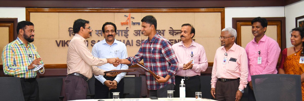 AgnikulCosmos's tweet image. Humbled to have this opportunity extended to us by the Dept. Of Space for testing our 2nd stage, single piece, 100% 3d printed, semi cryogenic engines. We are excited to begin firing our engines at @isro with @INSPACeIND’s support. #madeinIndia #agnilet #Agnibaan #designedInIndia