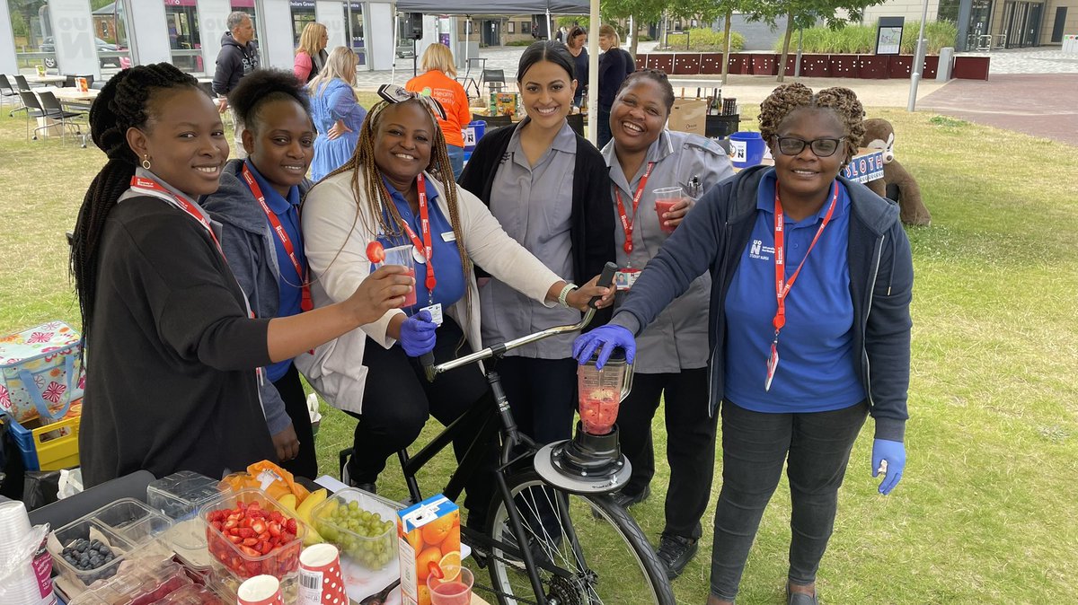 UniNhantsFHES's tweet image. Our teams are hosting an #NHSBigTea event at Waterside, in aid of @NHCFGreenHeart.

It’s open to all with a raffle and tombola with great prizes on offer…and you can even make your own healthy drink with our #smoothie bike!