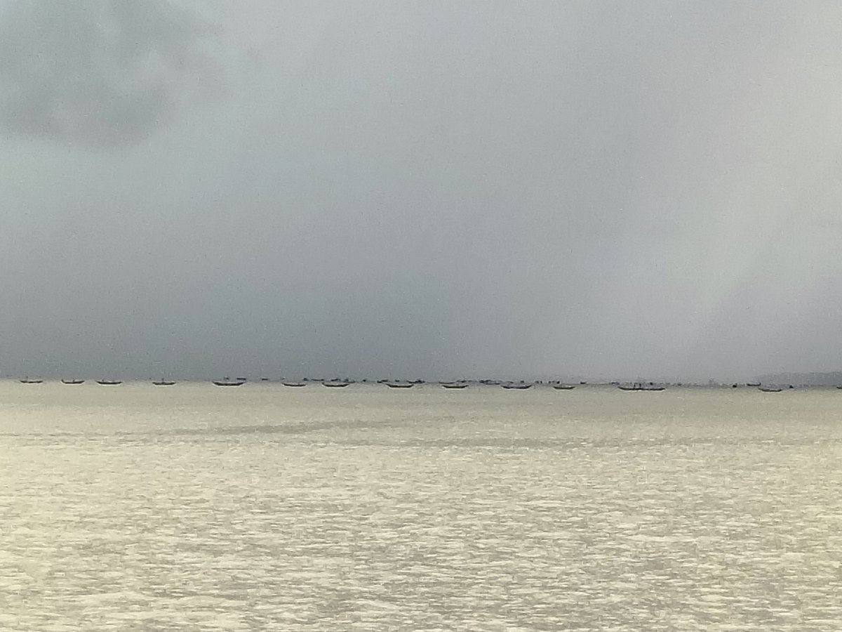 PolashSEIAS's tweet photo. Shrimp seeds harvesting during fishing prohibition, currently 65 days from middle of May.
In Pashur river, main water-way/ channel of 2nd biggest sea port of Bangladesh https://t.co/Qzv8ao8Z09