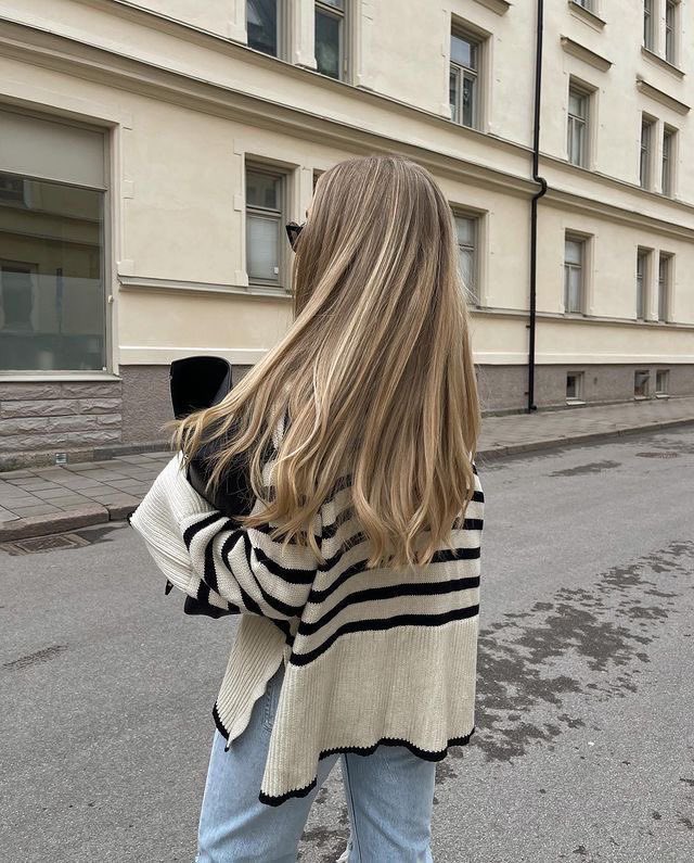 leslunettesrose's tweet photo. Out and about 🌇🚖 https://t.co/6YjS4eNj54