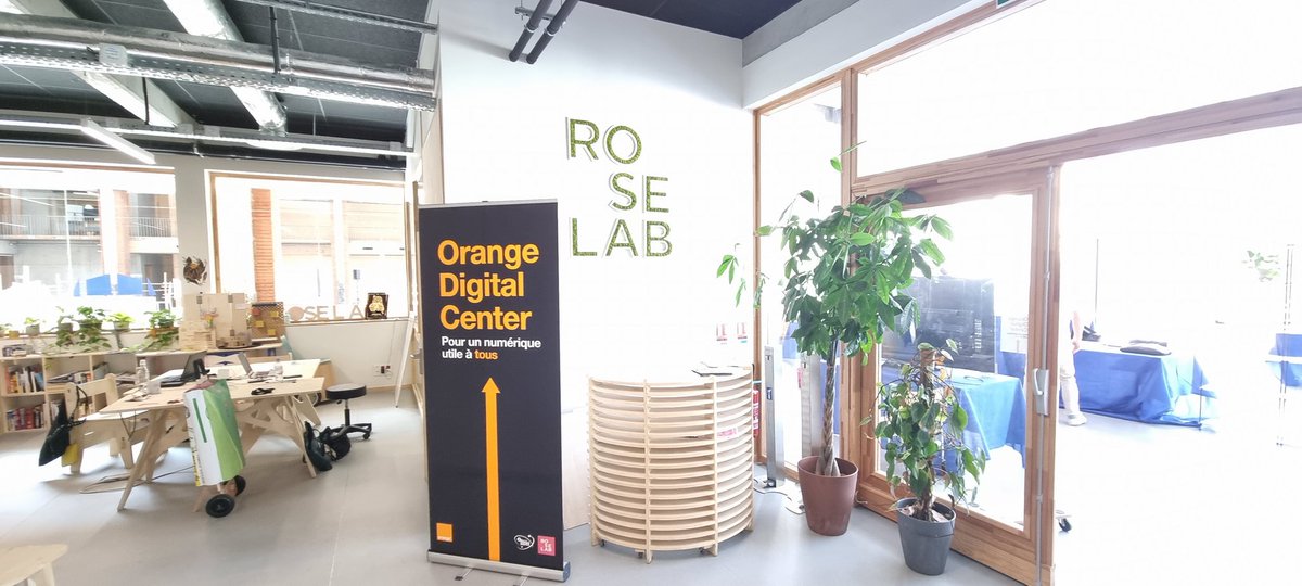 florentfaure33's tweet photo. Le #roselab de La Cité à Toulouse, partenaire #Orangedigitalcenter pour des ateliers gratuits de fabrication numérique tous publics à partir de la rentrée. #inclusionnumerique @OrangeOccitanie https://t.co/uQ3XOlxNH3 https://t.co/6nW80F9g8s